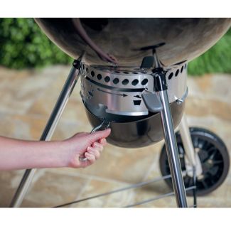 barbecue grelhador a carvão Weber Master Touch